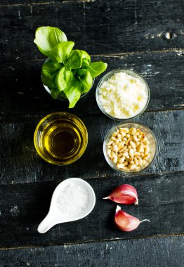 pesto siyah ahşap zemin hazırlamak için ayarla