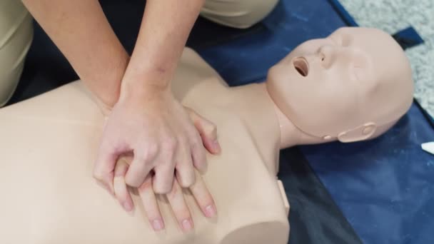 First Aid Cpr Training Cardiopulmonary Resuscitation How Perform Cpr — Wideo stockowe