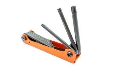 Beyaz arkaplanda torx anahtarı