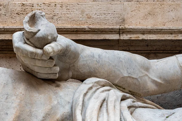 Close Mão Forte Masculina Antiga Escultura Romana Deus Grego — Fotografia de Stock