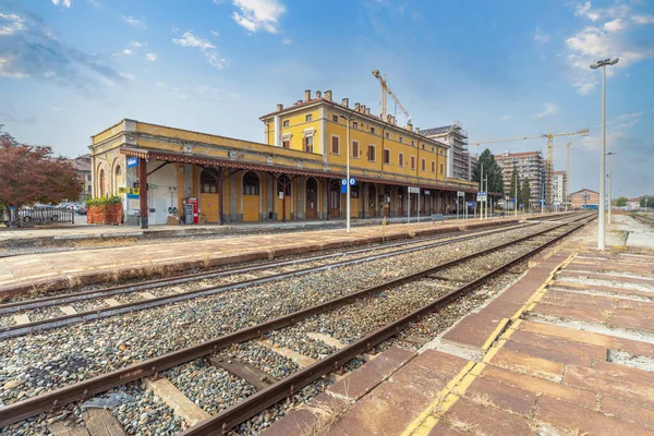 Салуццо Кунео Италия Октября 2021 Года Старая Железнодорожная Станция Линии — стоковое фото
