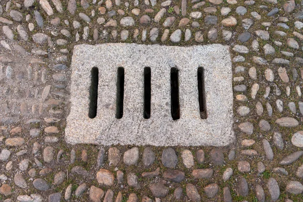 Ancient Stone Water Drain Cobbled Street Top View — Stock Photo, Image