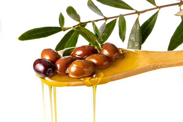 Huile Olive Extra Vierge Goutte Goutte Des Olives Sur Cuillère — Photo