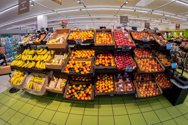 Turim Itália Settembrer 2022 Barracas Com Frutas Supermercado Italiano Frutas — Fotografia de Stock