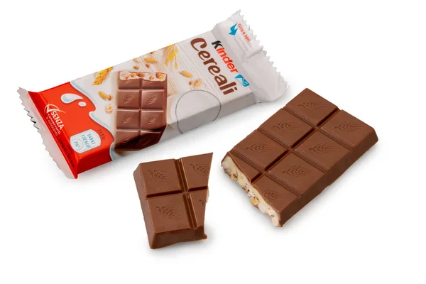 Alba Italy September 2022 Kinder Cereals Country Ferrero Chocolate Bar — Stock Photo, Image