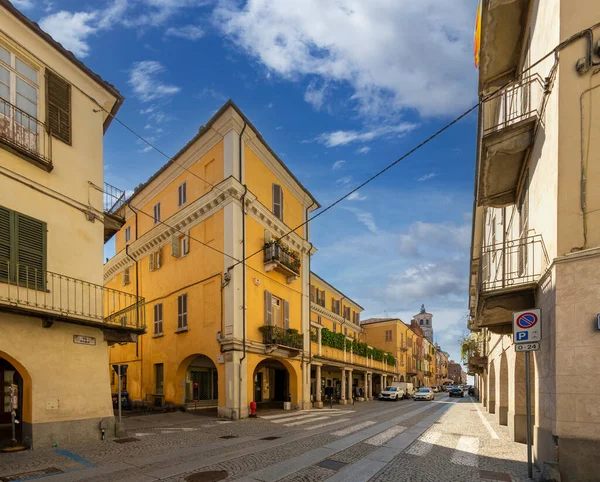 Fossano Piedmont Italy September 2022 Вид Вулицю Roma Древніми Будівлями — стокове фото