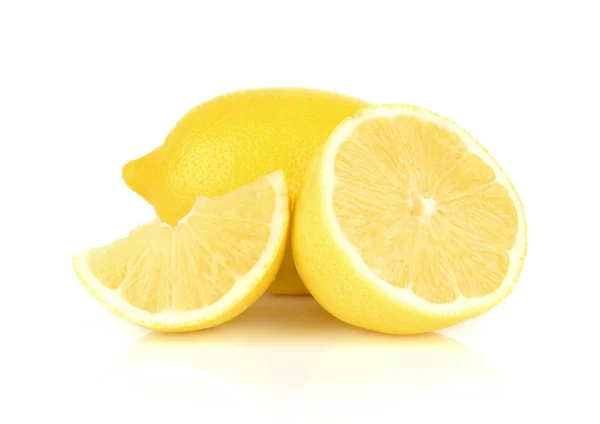 Disposición de limones aislados en blanco — Foto de Stock