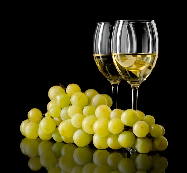 Vino bianco e uva — Foto Stock