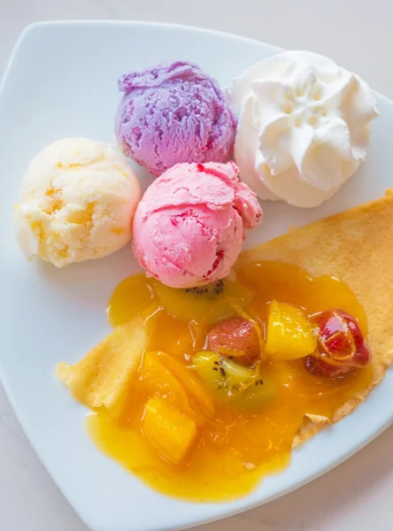 Fruit ice-cream and soft crepe — Stock Photo, Image