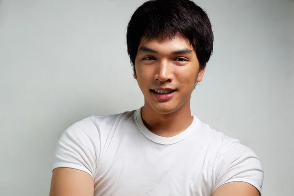 Retrato de modelo masculino asiático — Foto de Stock