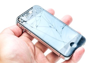kırık telefon ekranı