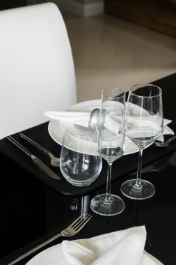 Masa dekorasyonu için yemek vakti