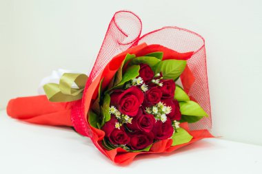 kırmızı gül buketi