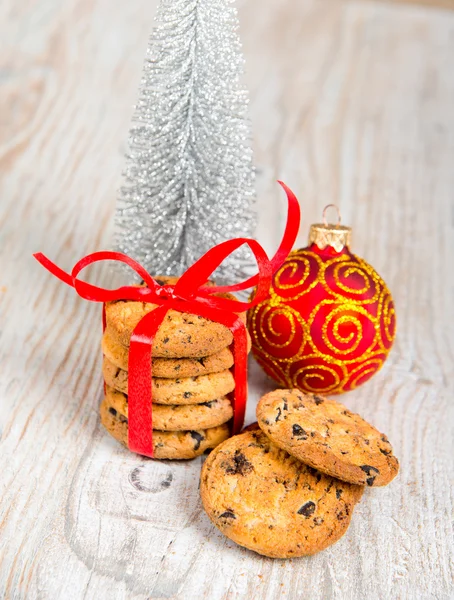 Cookies e árvore de Natal — Fotografia de Stock