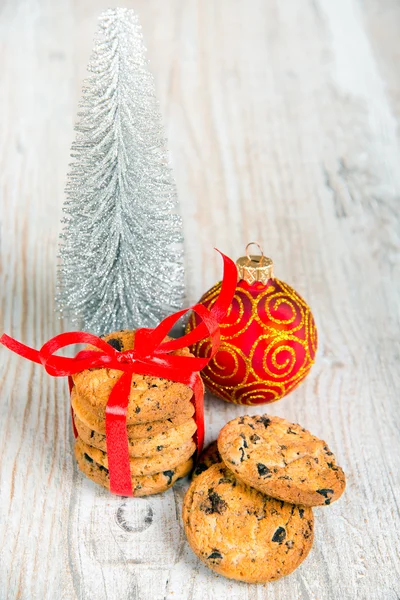 Cookies e árvore de Natal — Fotografia de Stock