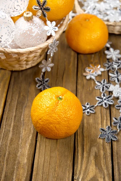 Sweet fresh tangerine on the kitchen table — Stock Photo, Image