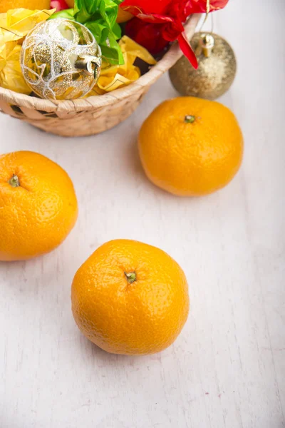 Sweet fresh tangerine on the kitchen table — Stock Photo, Image