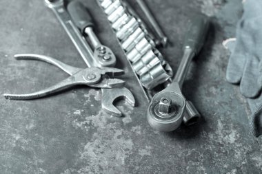 Araba tamir araçları