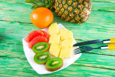 taze tropikal meyve ananas, greyfurt, kivi