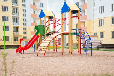 Parktaki çocuk parkı
