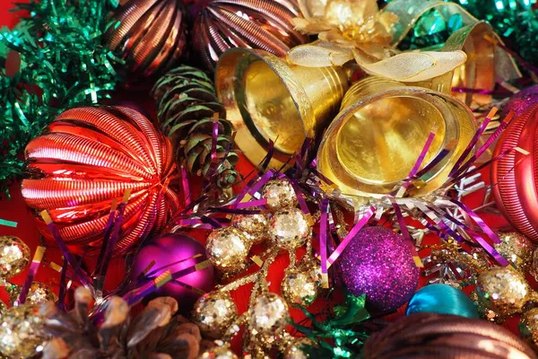 Fundo Natal Com Decorações Natal Bolas Férias Sinos Arcos Cone — Fotografia de Stock