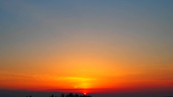 Amanhecer Amarelo Alaranjado Ascensão Sol Sobre Lago Onega Verão Nascer — Vídeo de Stock