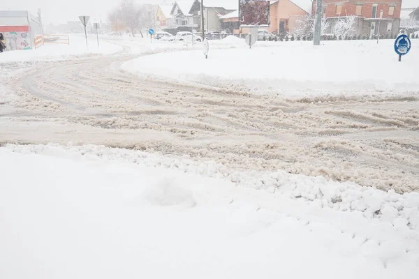 Sremska Mitrovica Serbia December 2021 Fork Siding Roundabout Snowdrifts Side — Stock Photo, Image