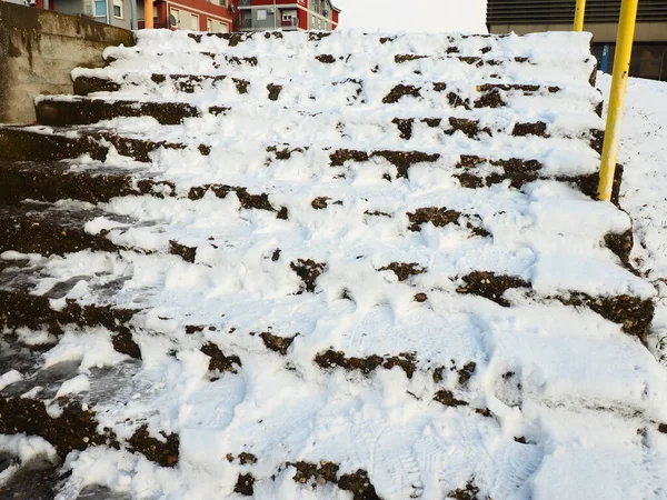 Снежная Лестница Опасные Скользкие Шаги Бедные Общественные Службы Лёд Снег — стоковое фото