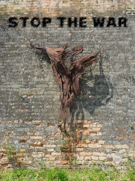 Zastavte Válku Protiválečný Nápis Černém Brick Pozadí Volání Míru Žádná — Stock fotografie