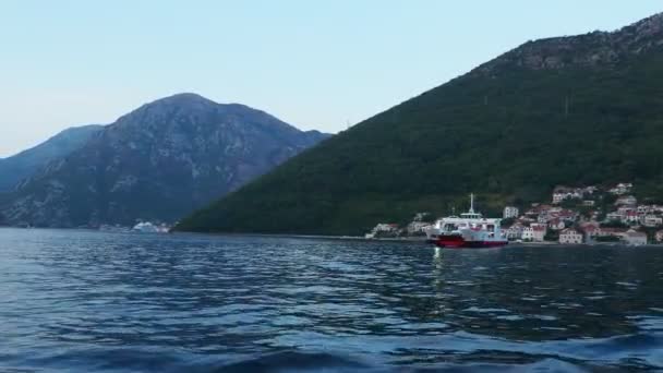 Boka Kotor Adriatic Sea Verige Strait Kamenari Lepetane Ferry Line — ストック動画
