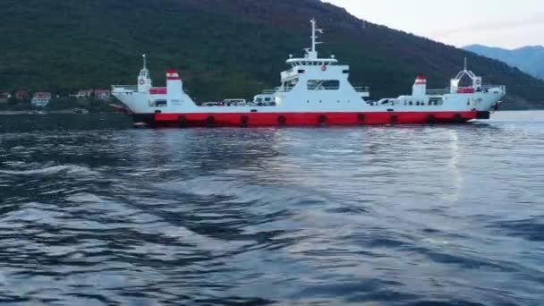 Boka Kotor Adriatic Sea Verige Strait Kamenari Lepetane Ferry Line — стокове відео