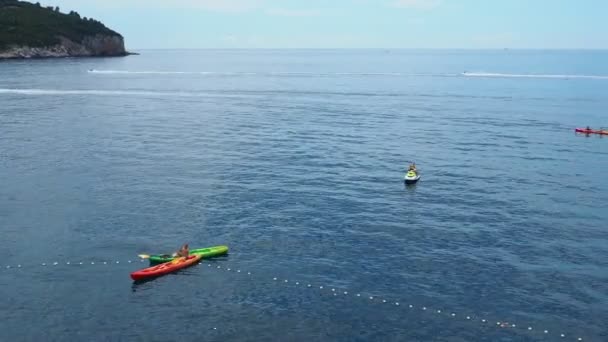 Dubrovnik Kroatië Buza Strand Adriatische Zee Augustus 2022 Een Groep — Stockvideo