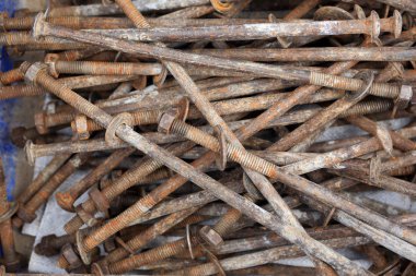 İnşaat işi için metal vida