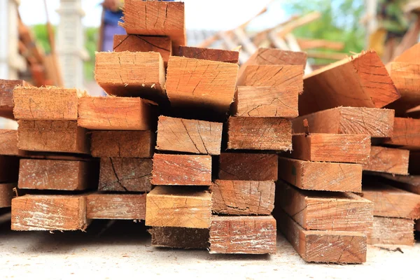 Uppsättning av trä furu virke för byggande — Stockfoto