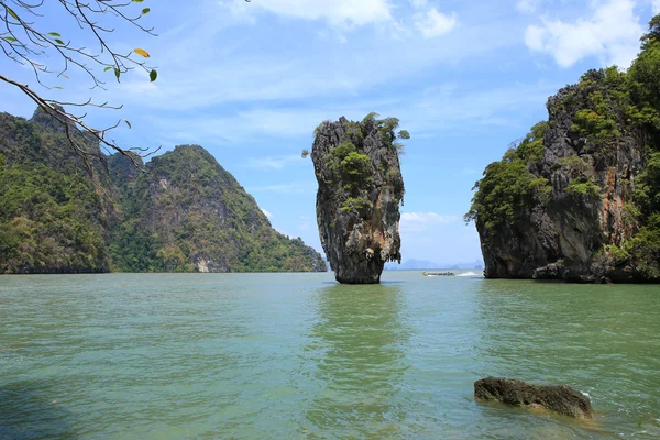 Island in the sea — Stock Photo, Image