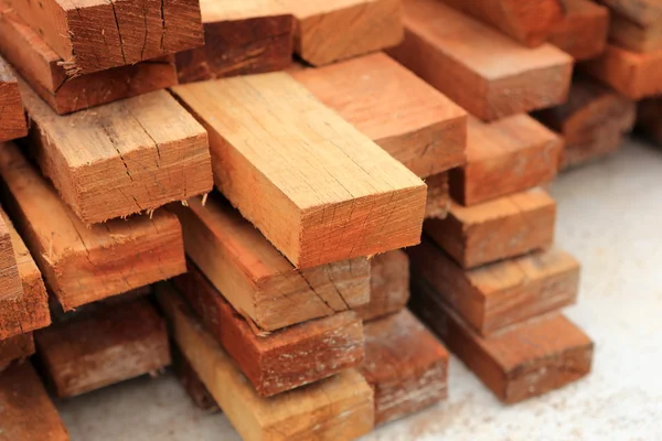 Set aus Zirbenholz für den Bau lizenzfreie Stockbilder