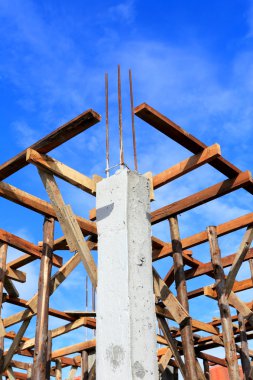 yeni ev inşaatı için ahşap çam kereste kümesi