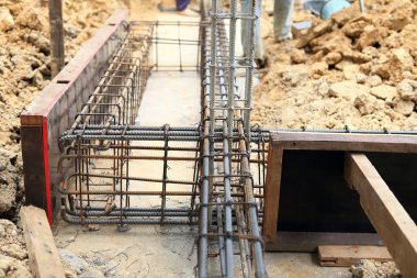 Vakıf hazırlamak için ev inşa