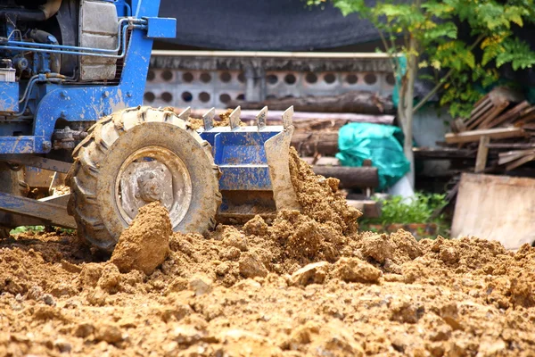 Arbetssätt för traktor — Stockfoto