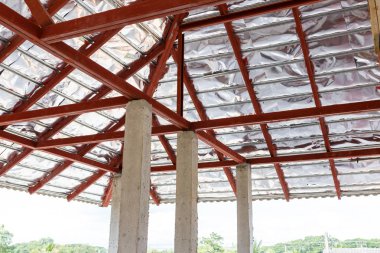 yeni ev için çatı yapımı