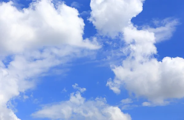 Clouds in the blue sky — Stock Photo, Image