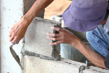 tuğla duvar yapımı için konut yapı