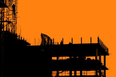 siluet emek inşaat sitesinde çalışıyor