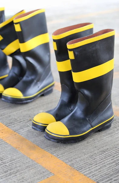 Zapatos de seguridad para bombero — Foto de Stock