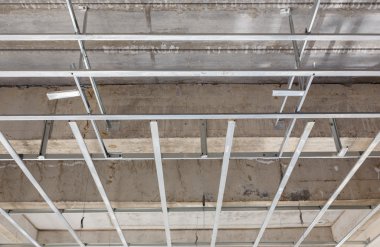 Konut Yapı için tavan kurulumu