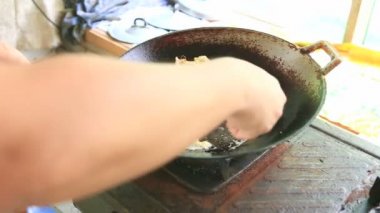 domuz eti omlet pişirme