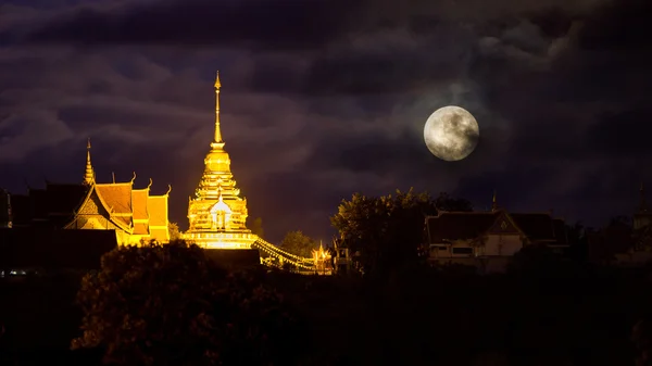 Altın pagoda — Stok fotoğraf