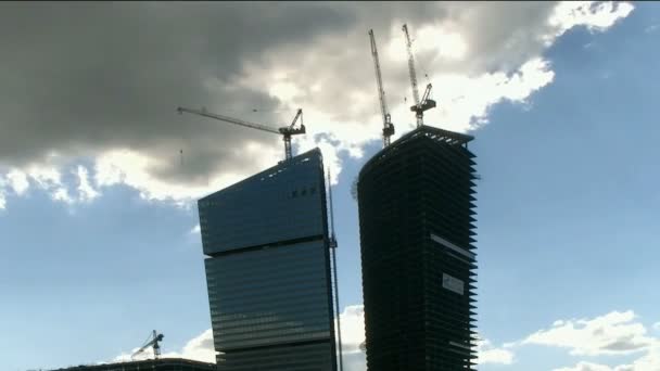 Byggandet av skyskrapor — Stockvideo