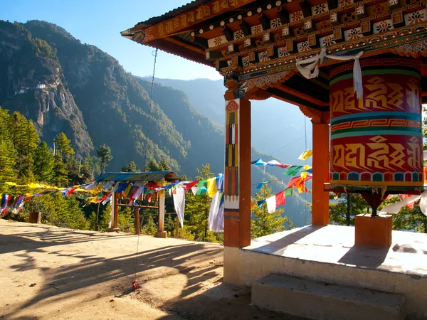 Widok na klasztor taktshang w paro, bhutan — Zdjęcie stockowe