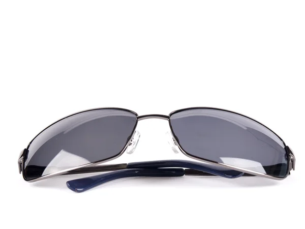 Gafas de sol aviador negro con vidrio oscuro polarizado — Foto de Stock